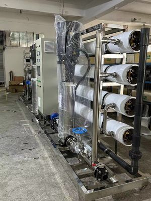 Bon prix Système d'osmose inverse de l'eau saumâtre pour éliminer les TDS élevés en ligne