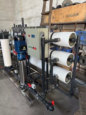 Bon prix Système RO commercial 6000LPH pour la filtration de l'eau par forage en ligne
