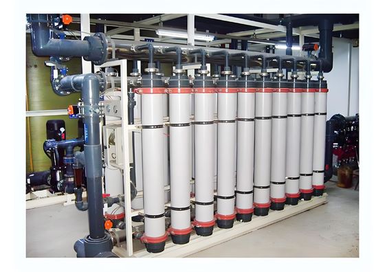 Bon prix Système d'ultrafiltration avec taux de récupération de 80% et filtration de 0,01-0,1 microns en ligne