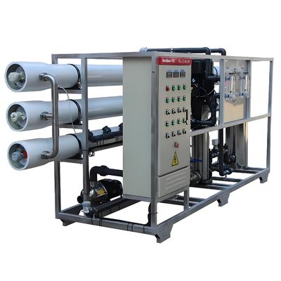 Bon prix 98% de rejet de sel Système de régulation de l'eau saumâtre avec contrôle PLC Siemens en ligne