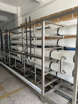 Bon prix Système d'osmose inverse personnalisé de 500 à 1000 m3/jour de capacité en SS304/PVC en ligne