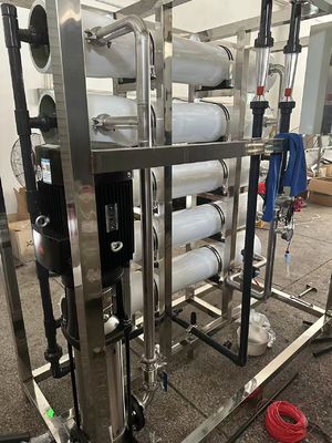 Bon prix 150 à 300 psi Récupération de la pression de l'eau saumâtre Système RO pour une large gamme d'eau d'alimentation en pH en ligne