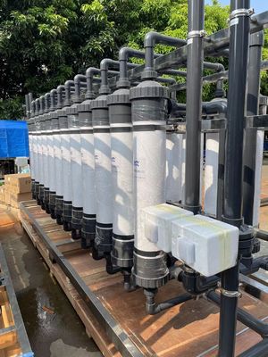 Bon prix 50 m3 par heure d'installation d'ultrafiltration avec système de contrôle et de contre-lavage automatique en ligne